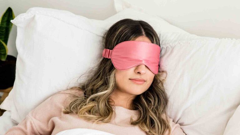 Tips For Sleeping With Headgear